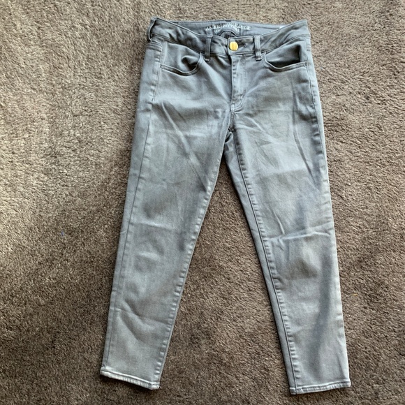 American Eagle AEOGrey Jegging Crop 6 - Picture 1 of 5